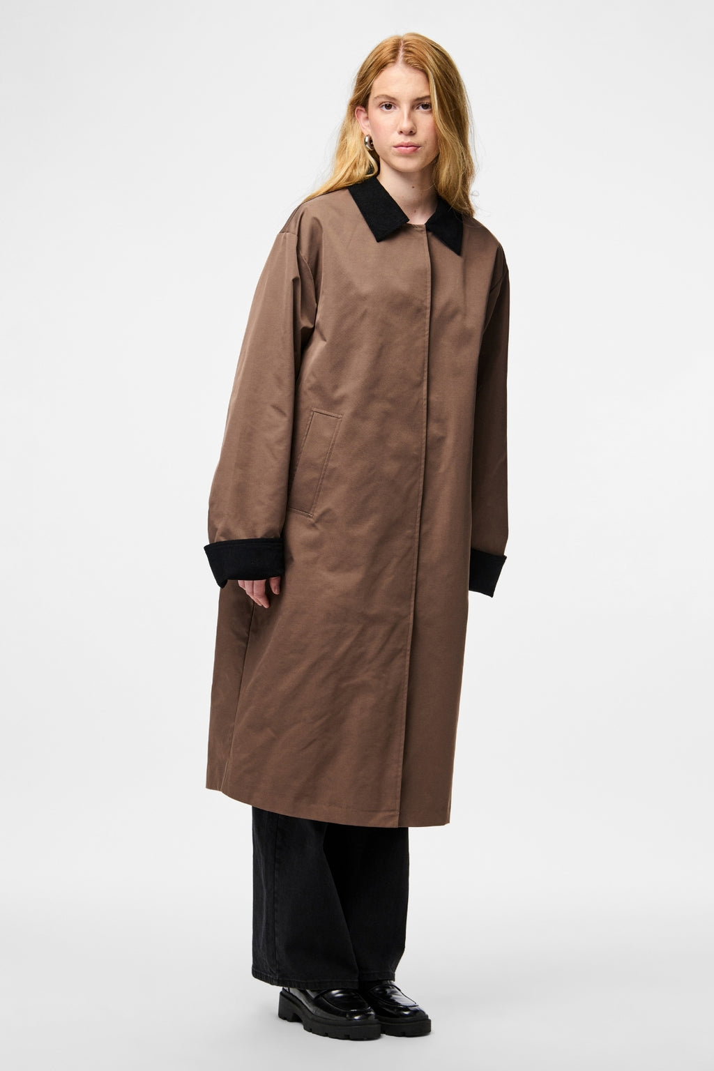 Jorma lange lichte jas - koffiekwarts zwart