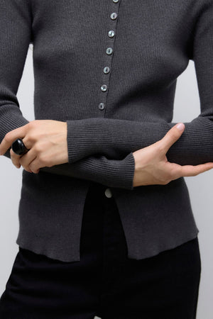 Cardigan en tricot ukino o-cou - mélange gris foncé
