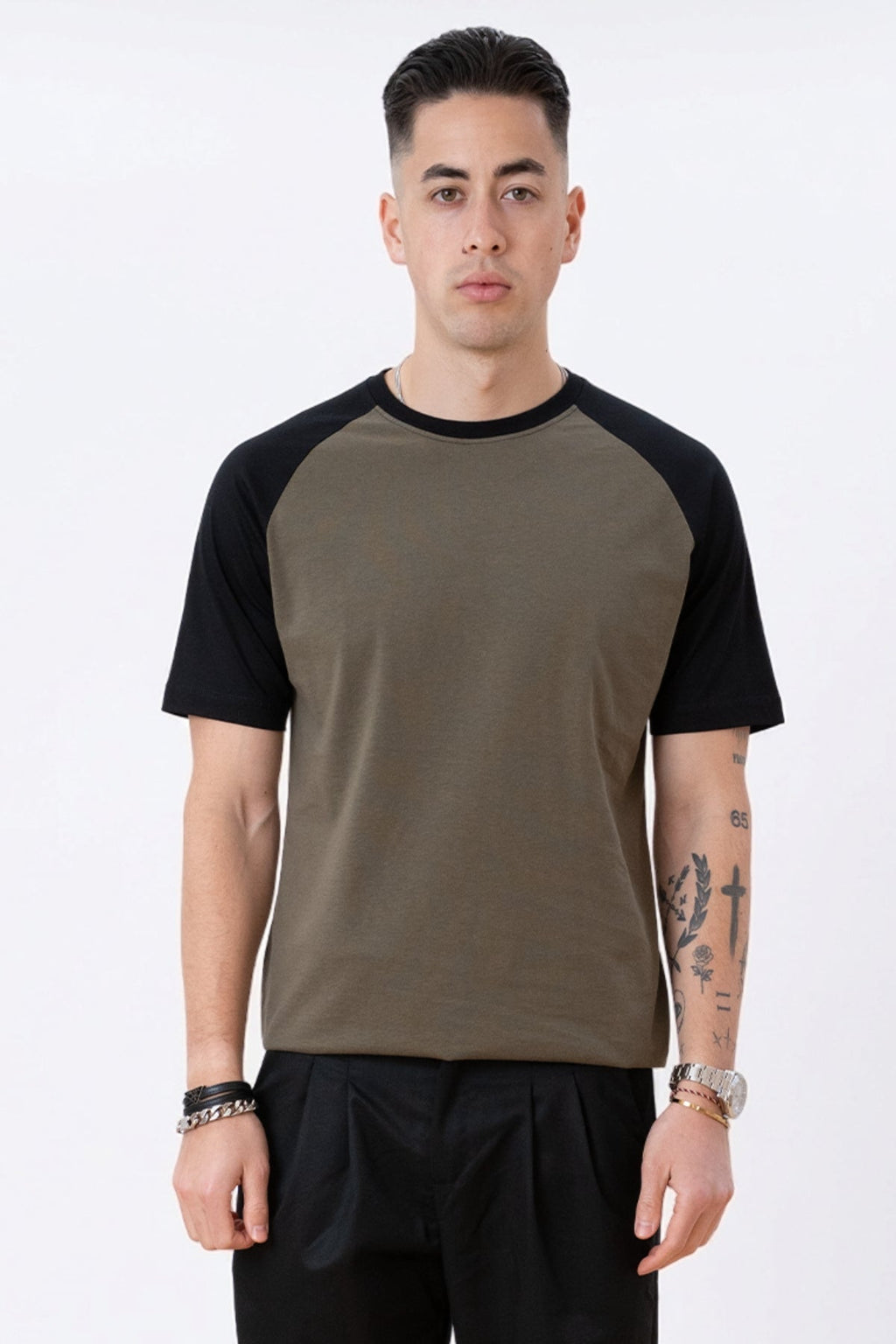 Basic Raglan T-shirt-Black-Army