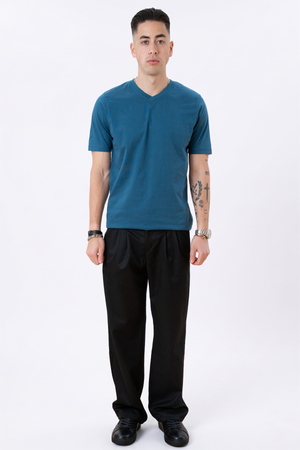 Basic T-shirt met V-hals - Petroleumblauw