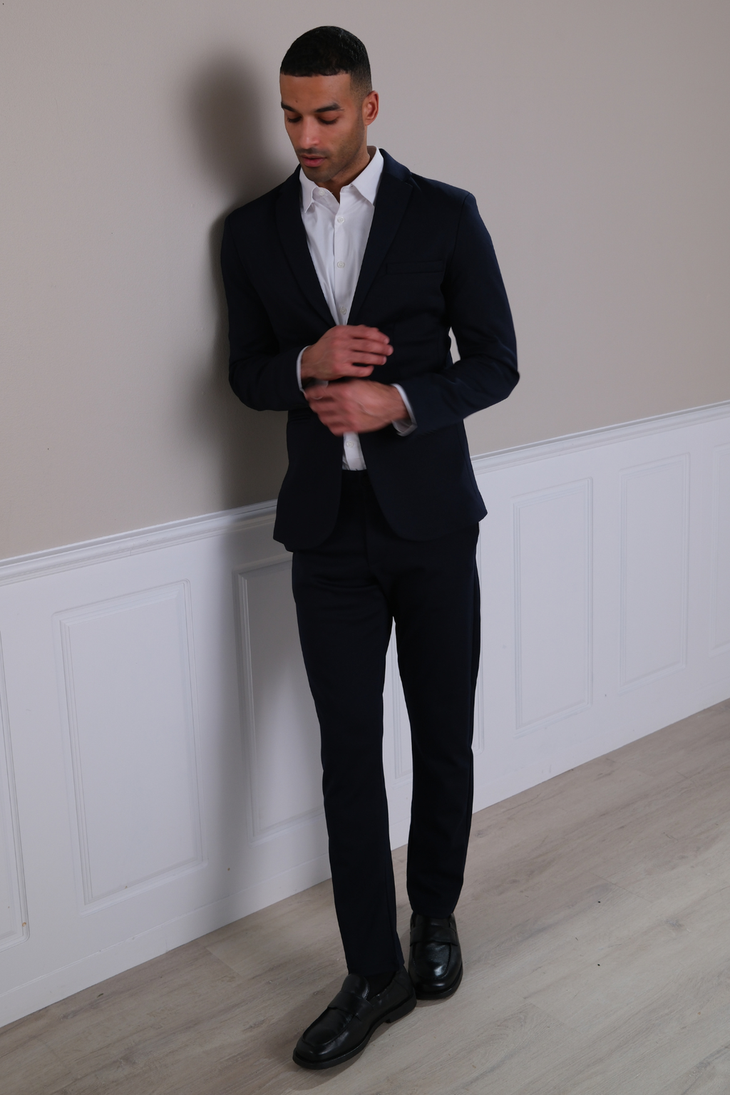 The Original Performance Suit Regular Fit – (Black)