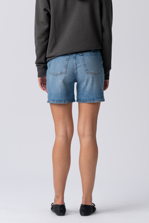 The Original Performance Denim Shorts - Medium Blue Denim (Woman)