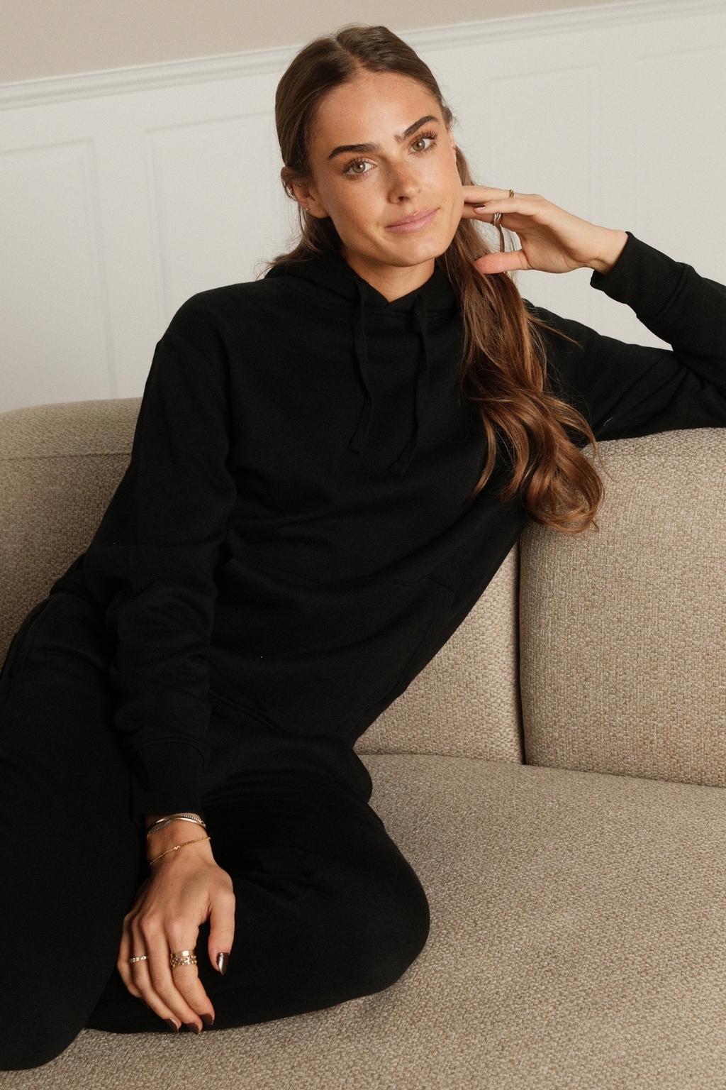 Essentiële hoodie - zwart