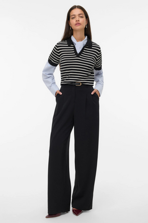 Silje Poloneck -pullover - zwart