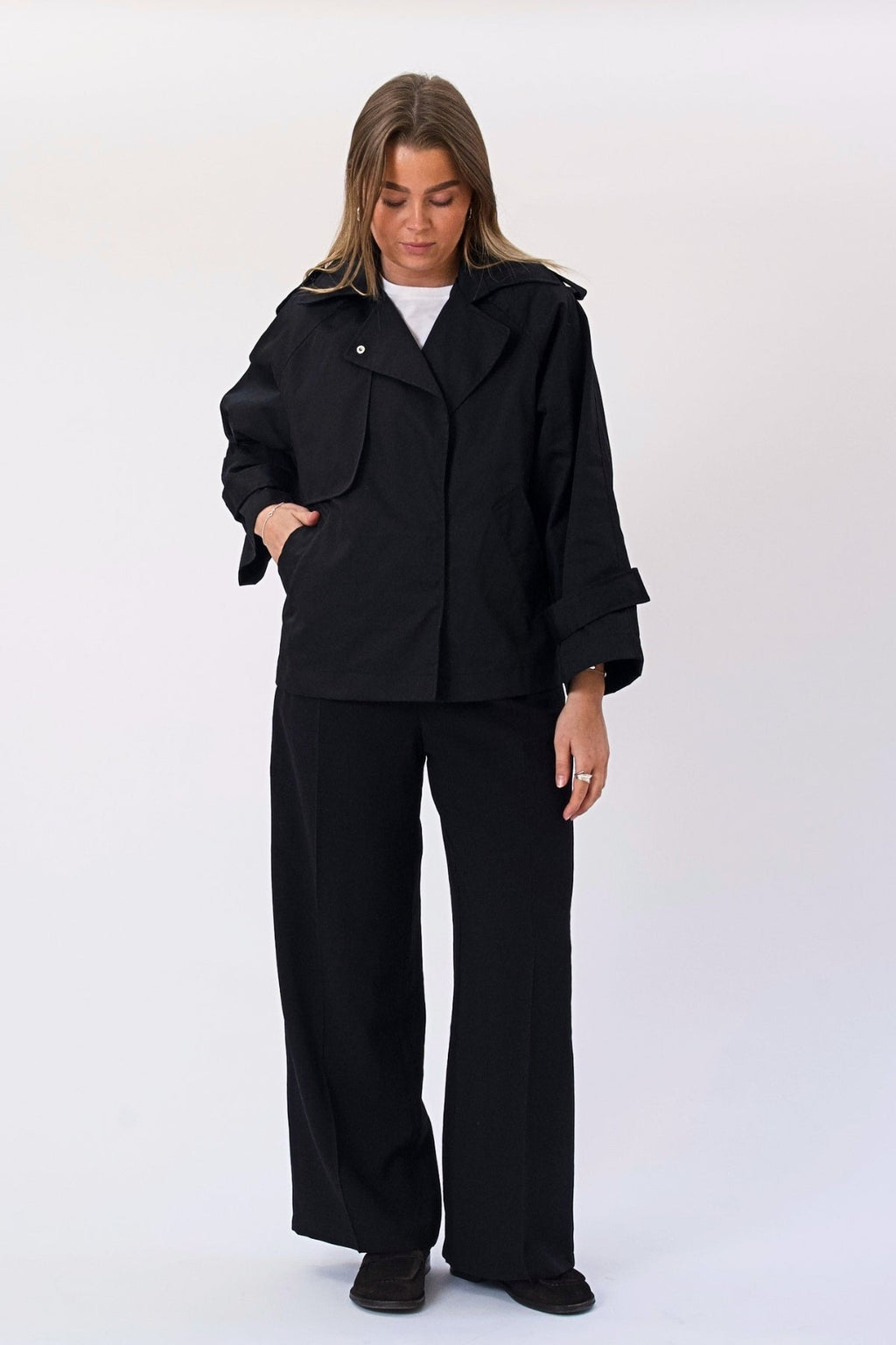 Elara korte trenchcoat - zwart