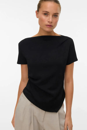 Mille korte top met boothals - zwart