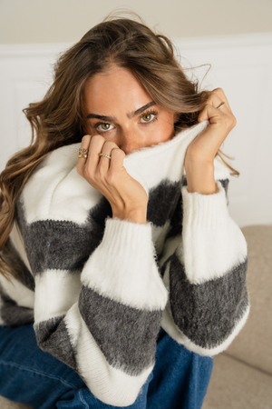 Pull tricoté à rayures Celina - blanc / gris