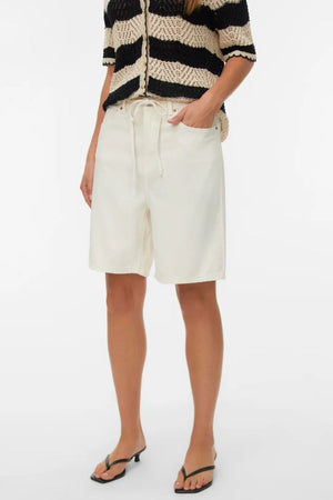 Villa Bermuda-denim Shorts - Ecru