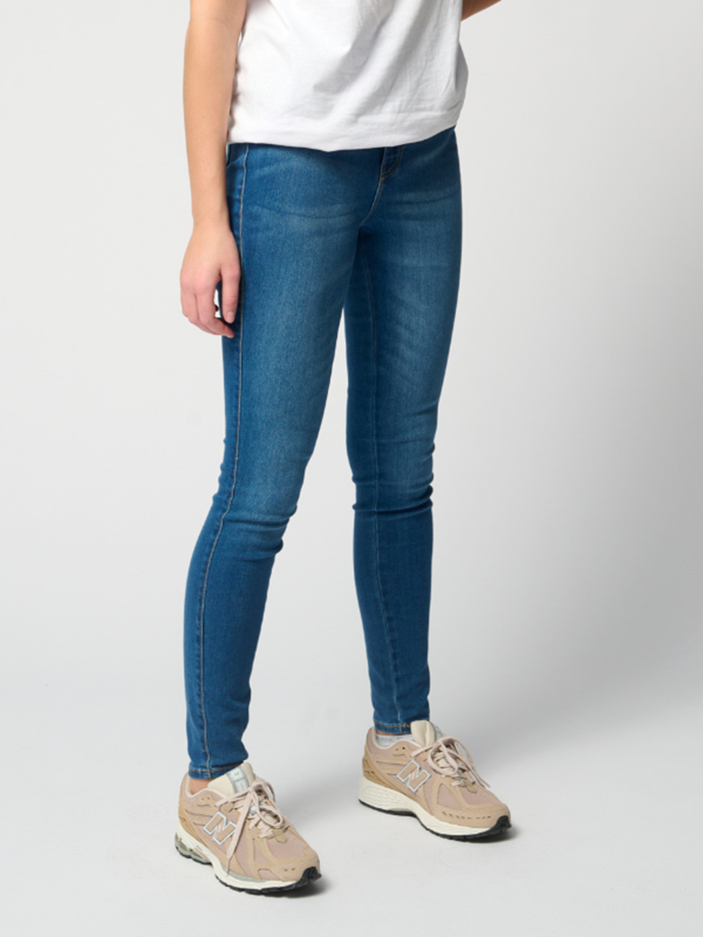 Le jean skinny de performance original - denim bleu moyen