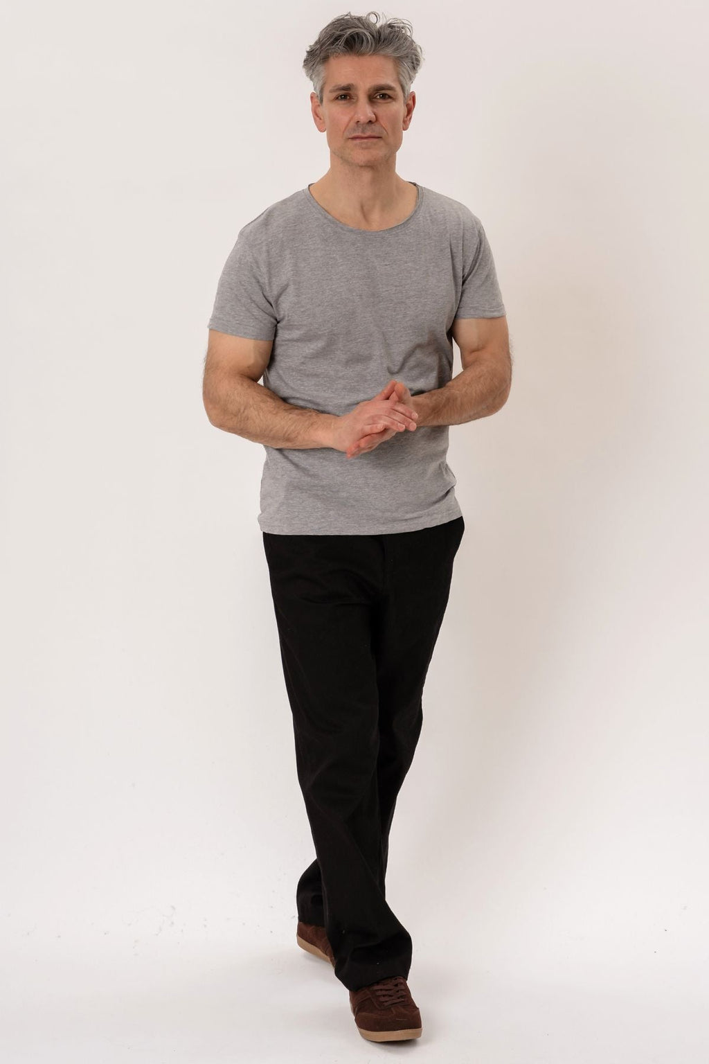 Diepe ronde nek - lichtgrijs