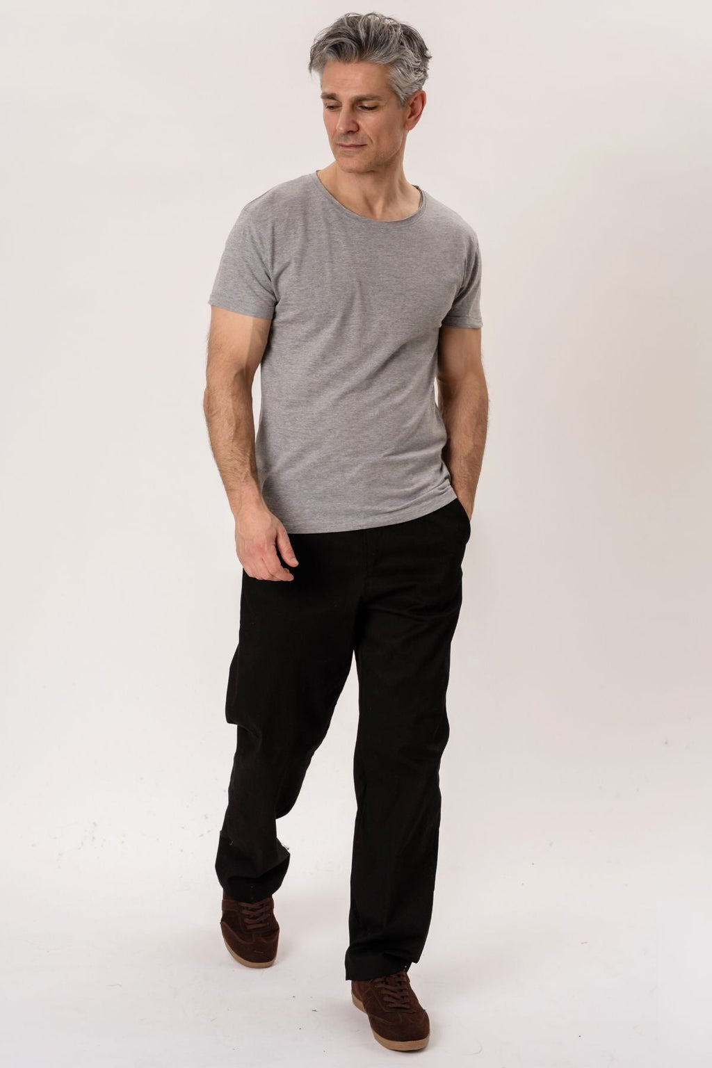 Diepe ronde nek - lichtgrijs