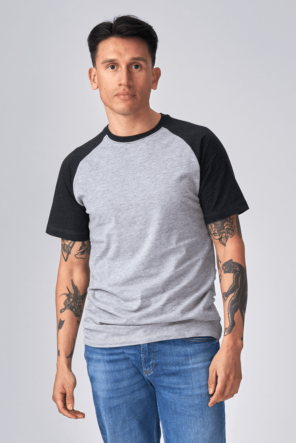 T-shirt Raglan de base - Gris de la lumière noire