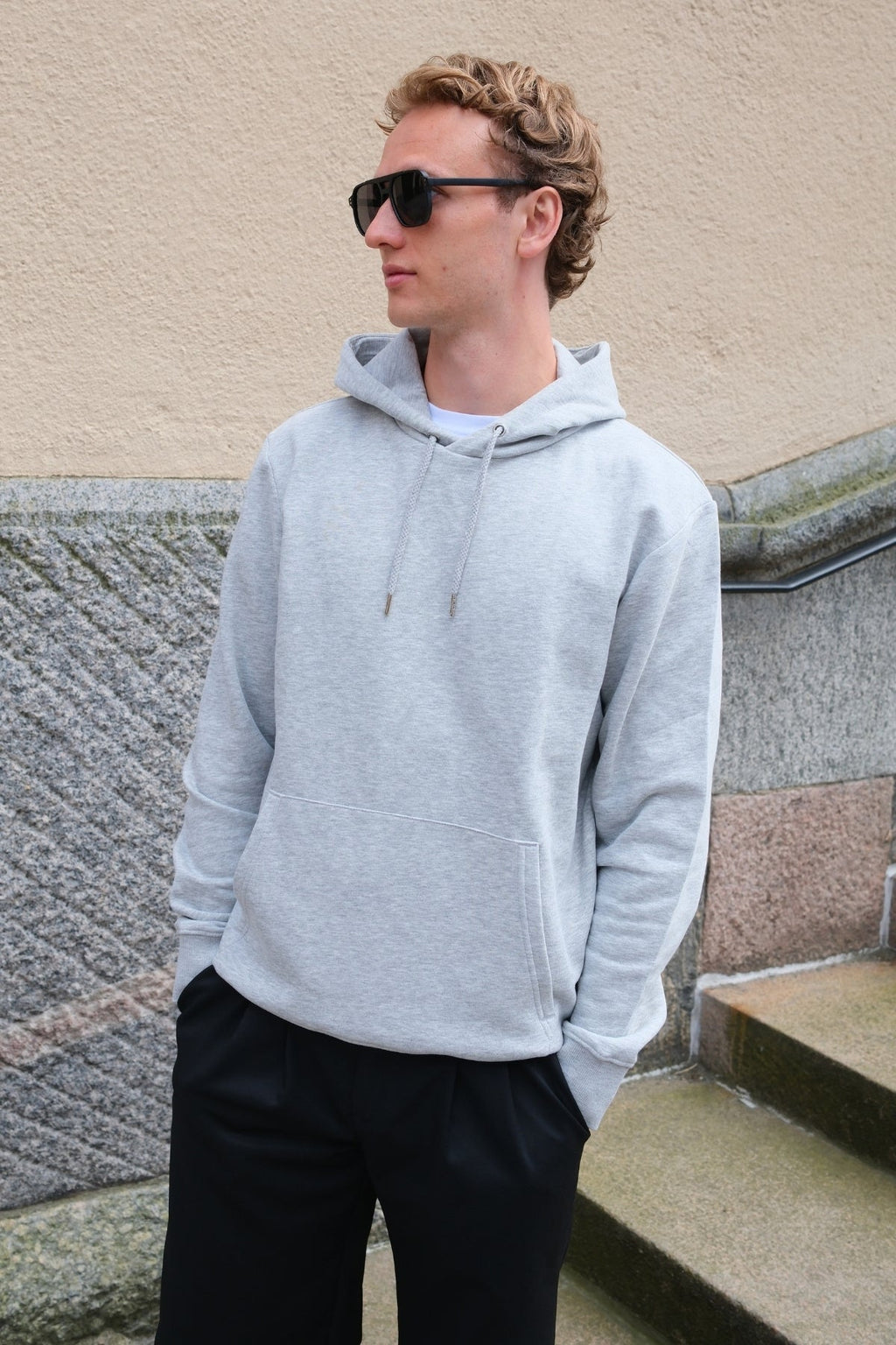 Sweatshirt à capuche - Gris cendré