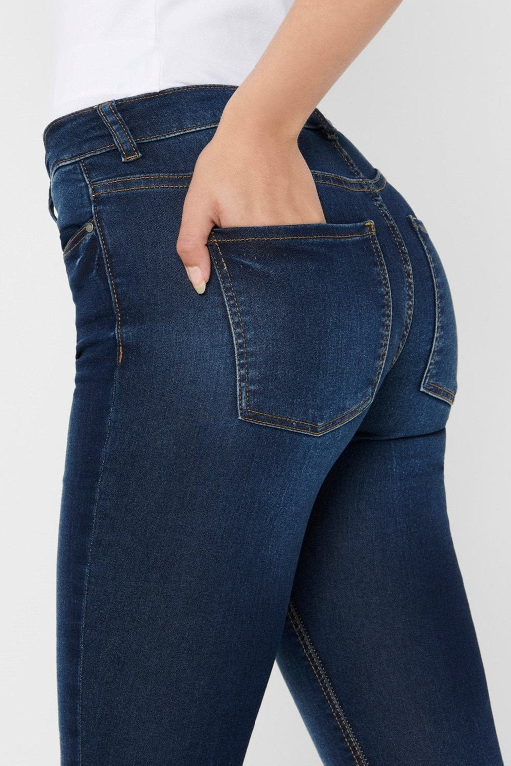 Performance Jeans - Blue Denim (Mid -Taist)