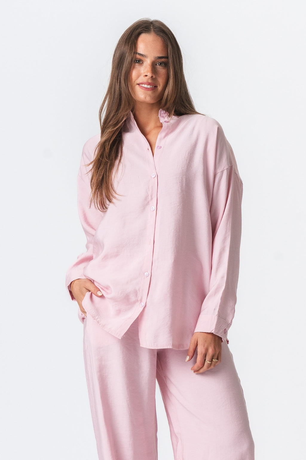 Mia Pants + Chemise MIA (rose) - Forme de package