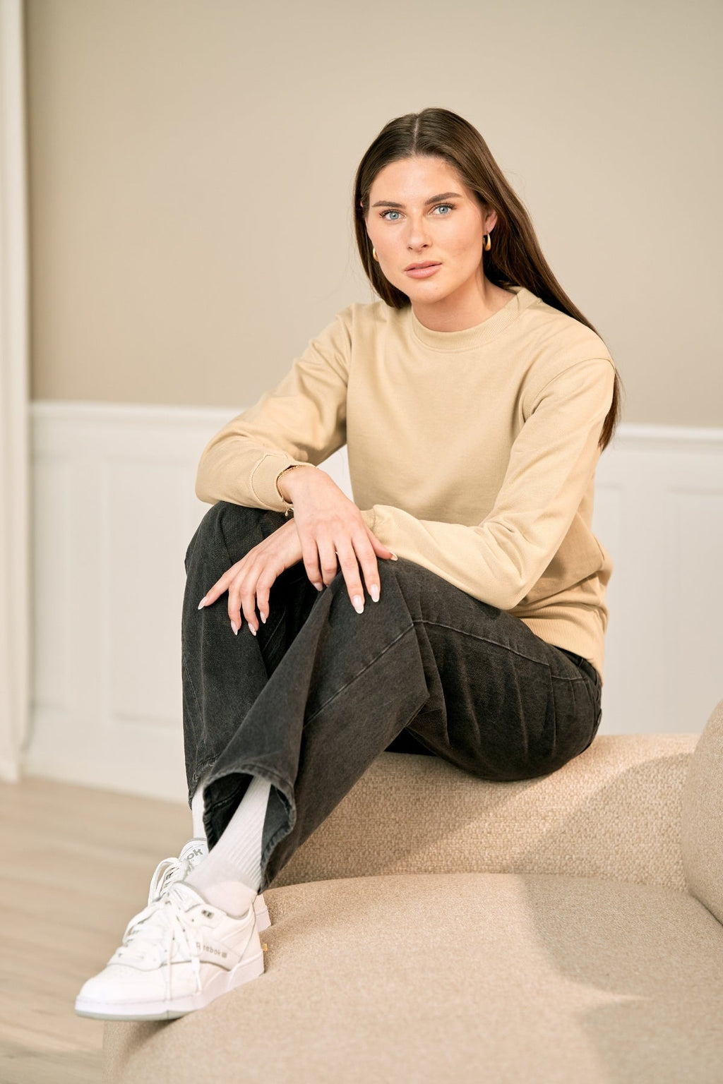 Basic Crewneck - Sand (Lady)