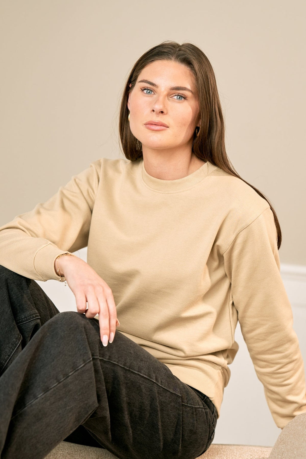 Basic Crewneck - Sand (Lady)