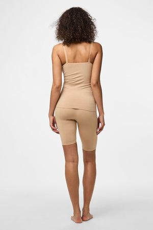 Top des sous-vêtements ordinaires - Nature