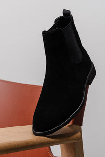 Chelsea Boots - Black Suede