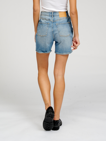 The Original Performance Denim Shorts - Denim bleu moyen (Femme)