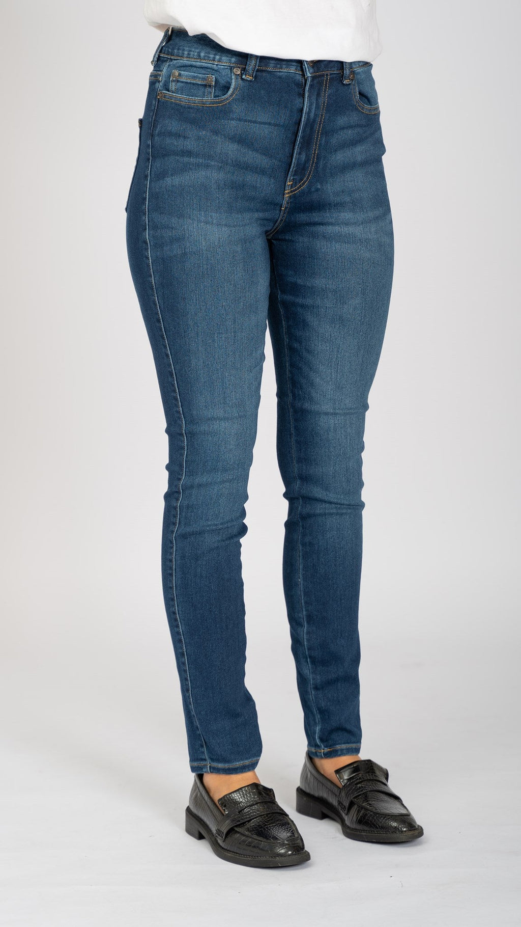 Le jean skinny de performance original - denim bleu moyen