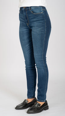 Le jean skinny de performance original - denim bleu moyen