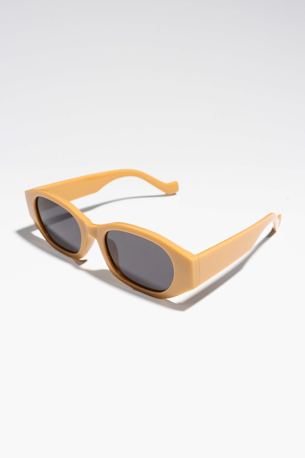 Nicola Sunglasses - Sand/Black