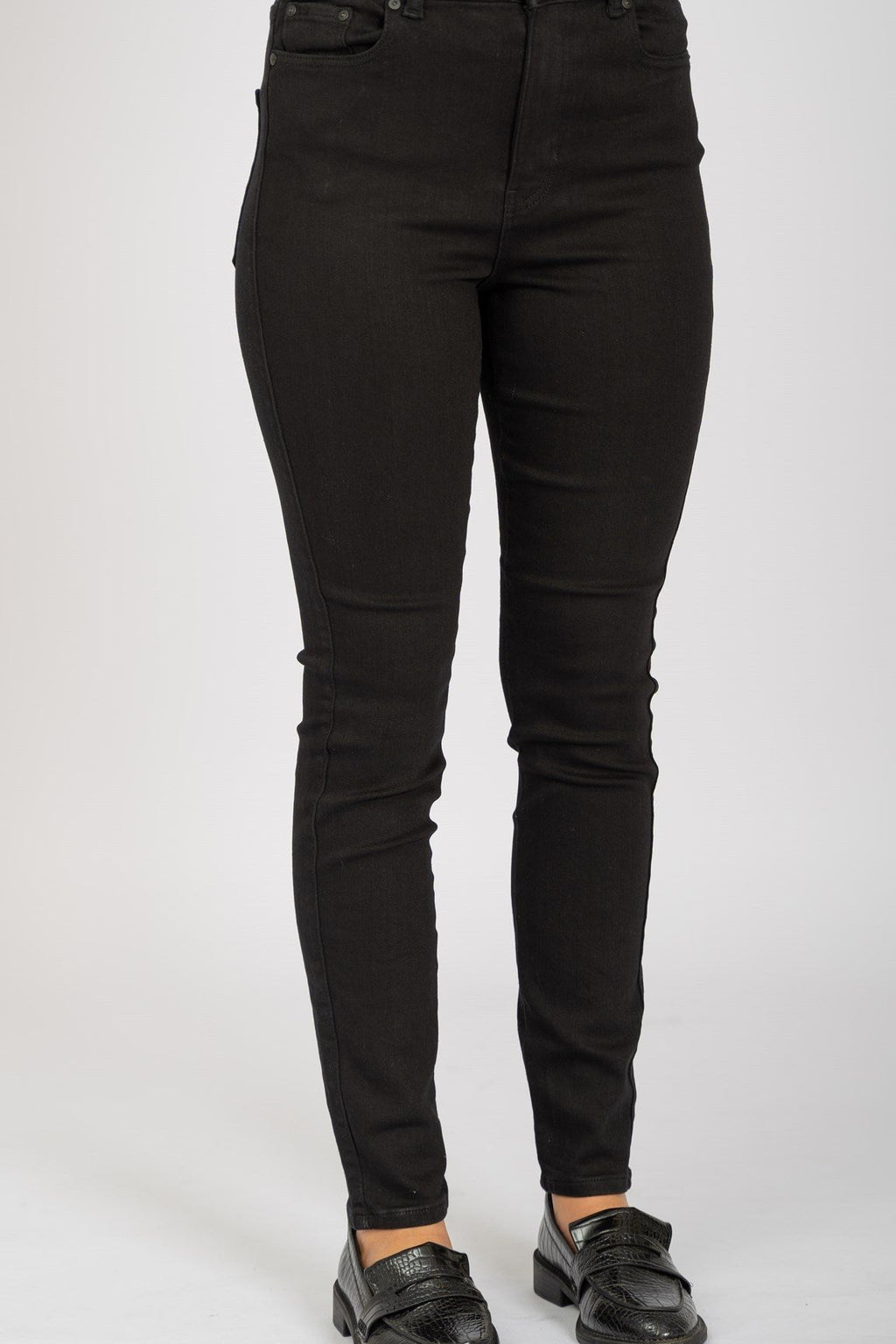Le jean skinny de performance original - Black Denim