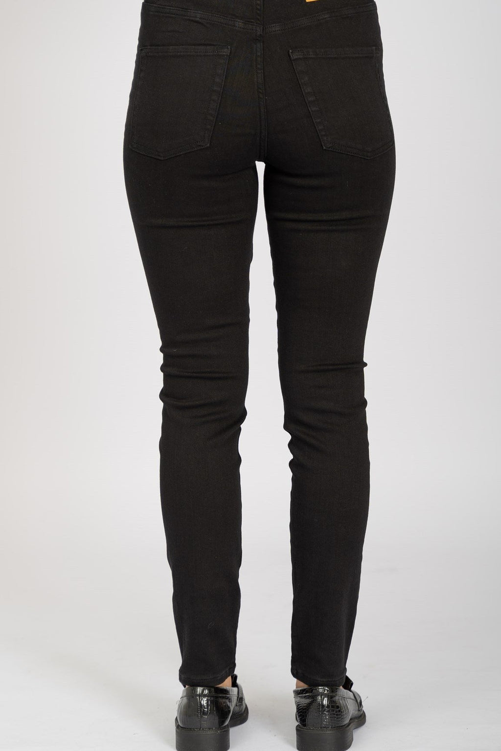 Le jean skinny de performance original - Black Denim