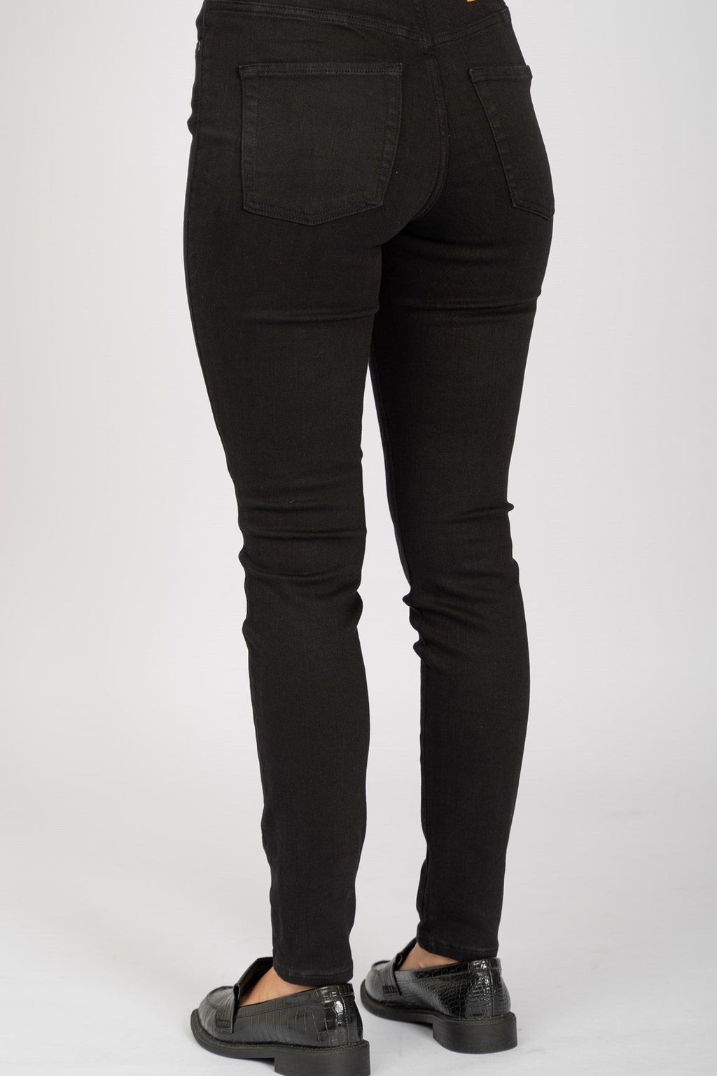 Le jean skinny de performance original - Black Denim