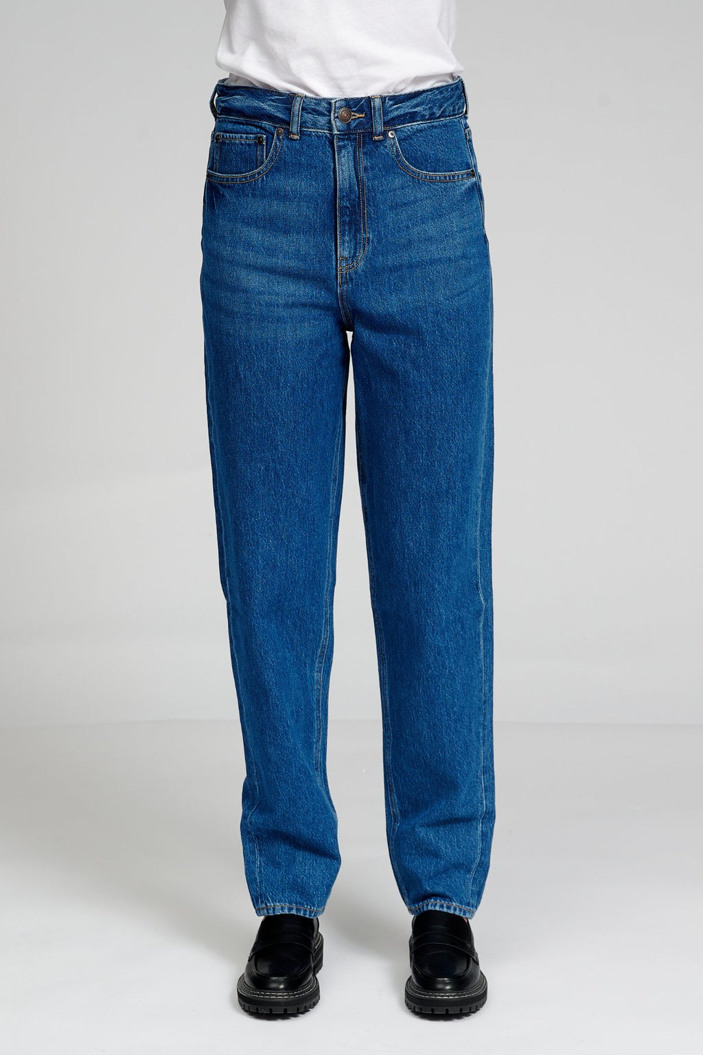 Le jean maman de performance original - denim bleu moyen