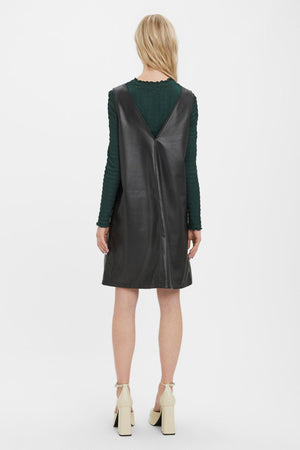 Bella gecoate kjole - sorteren