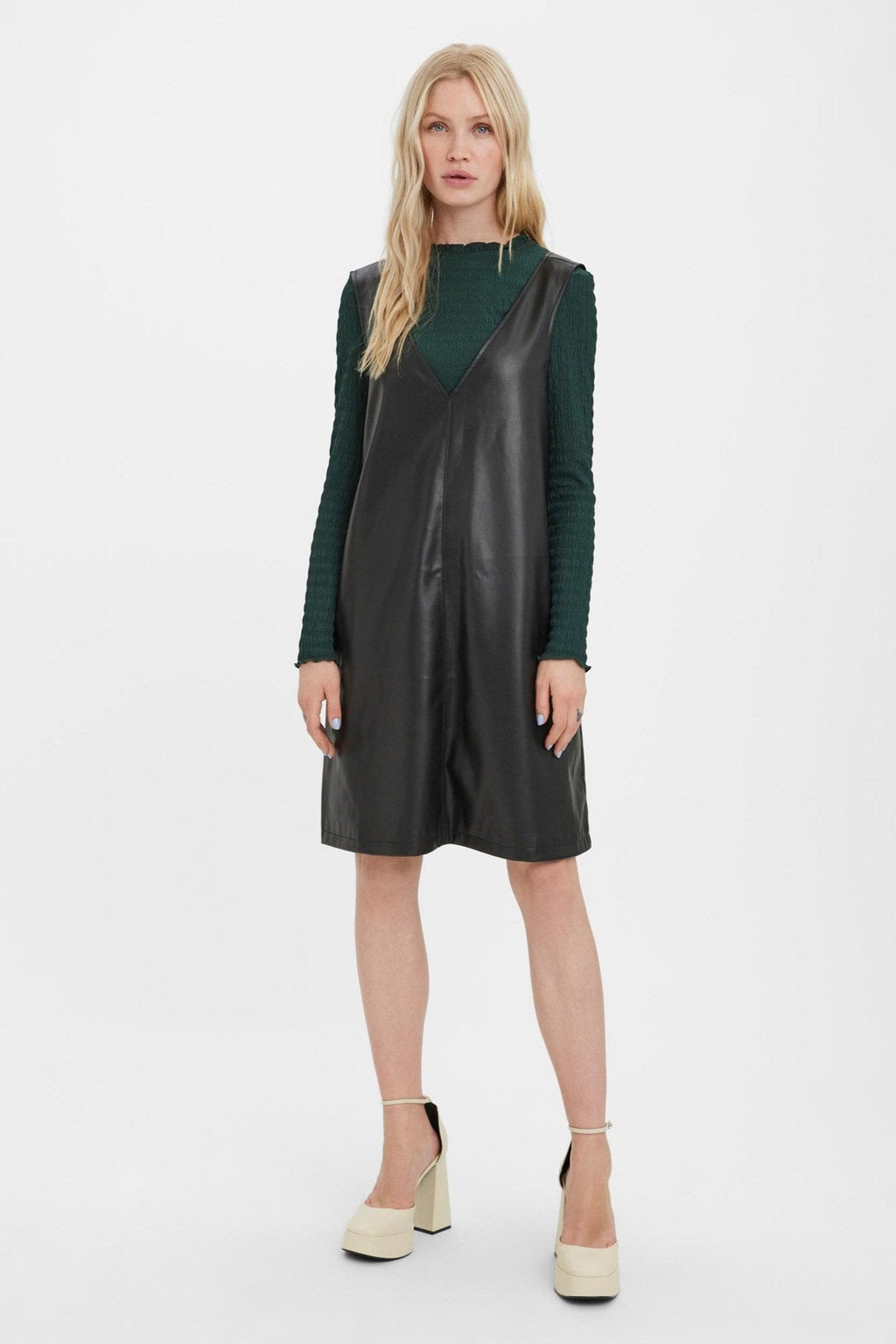 Bella gecoate kjole - sorteren