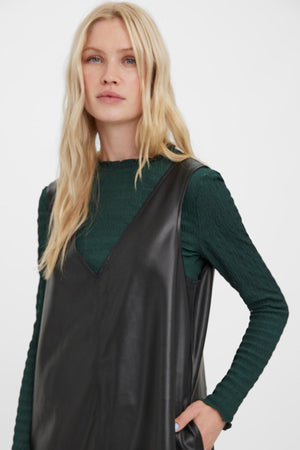 Bella gecoate kjole - sorteren