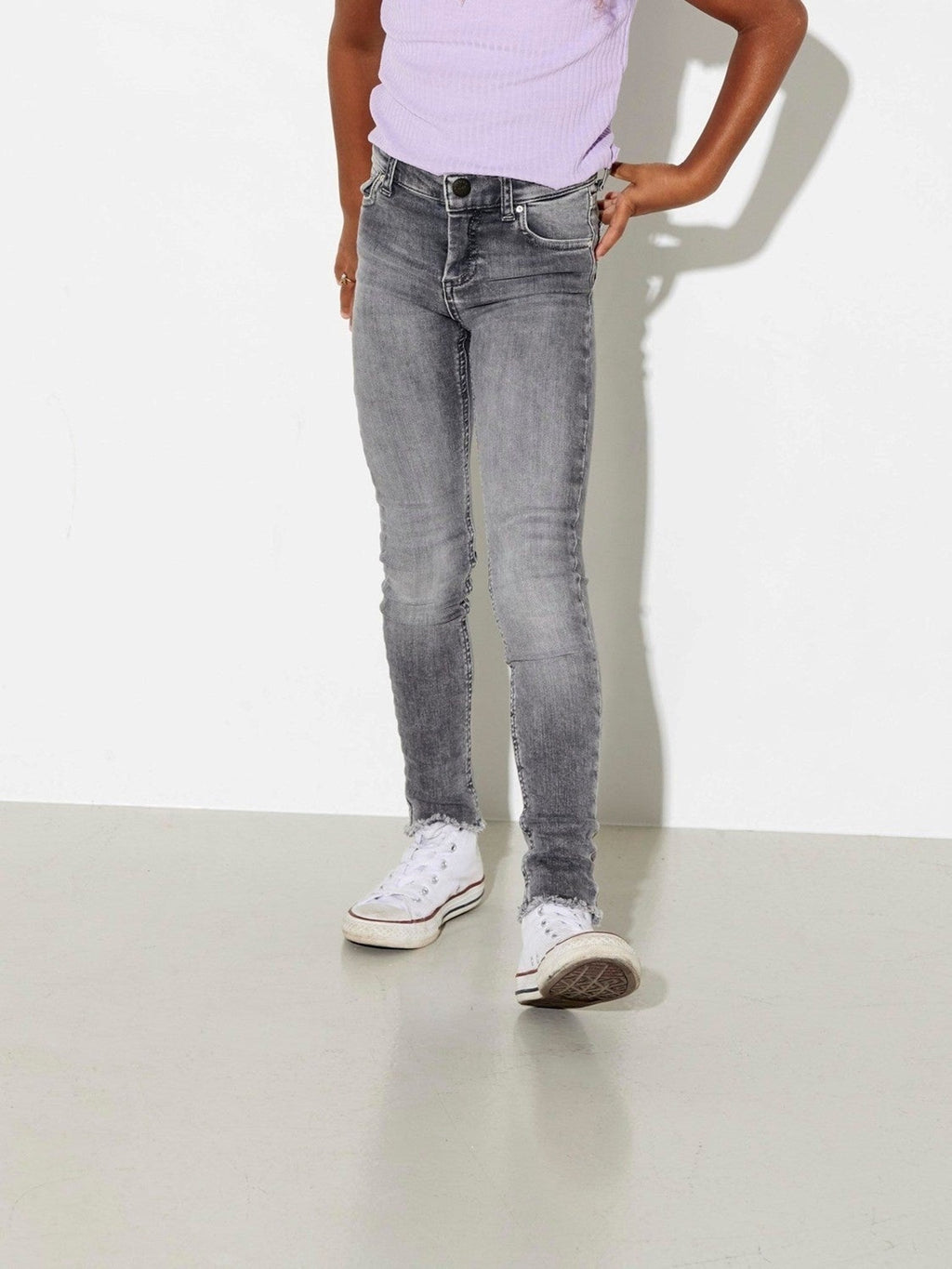 Blush Skinny Jeans - Gray Denim