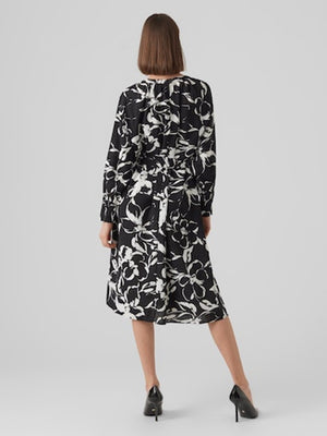 Polliana Maxi Kjole - Flower Black - TeeShoppen Group™ - Dress - Vero Moda